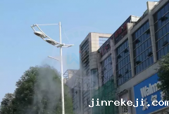 现代城市路灯杆喷雾降尘解决方案